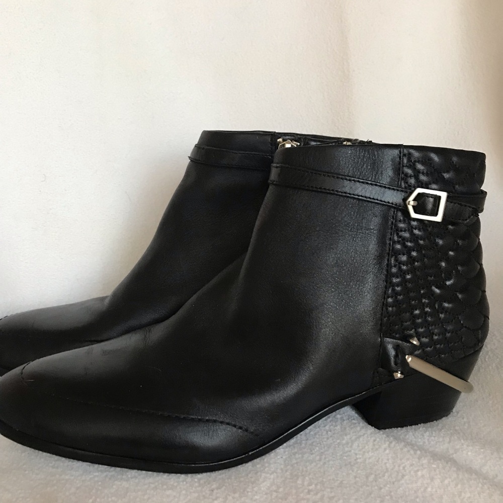 Sam Edelman Ankle Booties - Black size 9